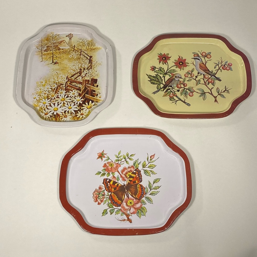 Vintage nature scene metal tray wall hangings